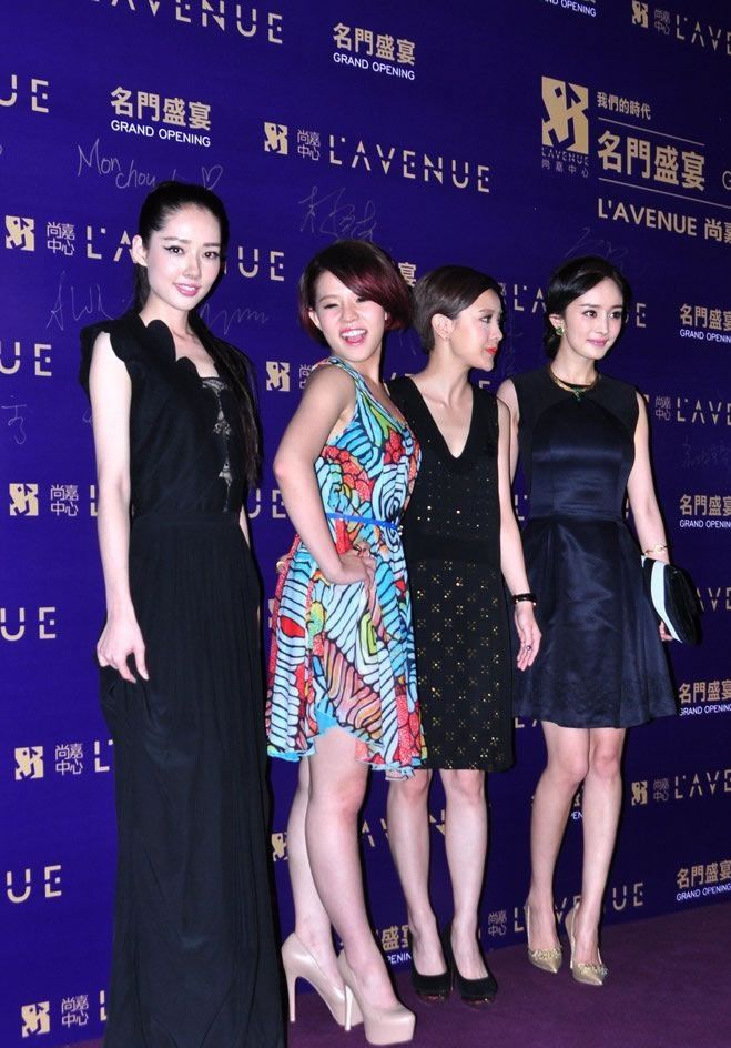 杨幂郭采洁郭碧婷优雅亮相小时代首映会图片89