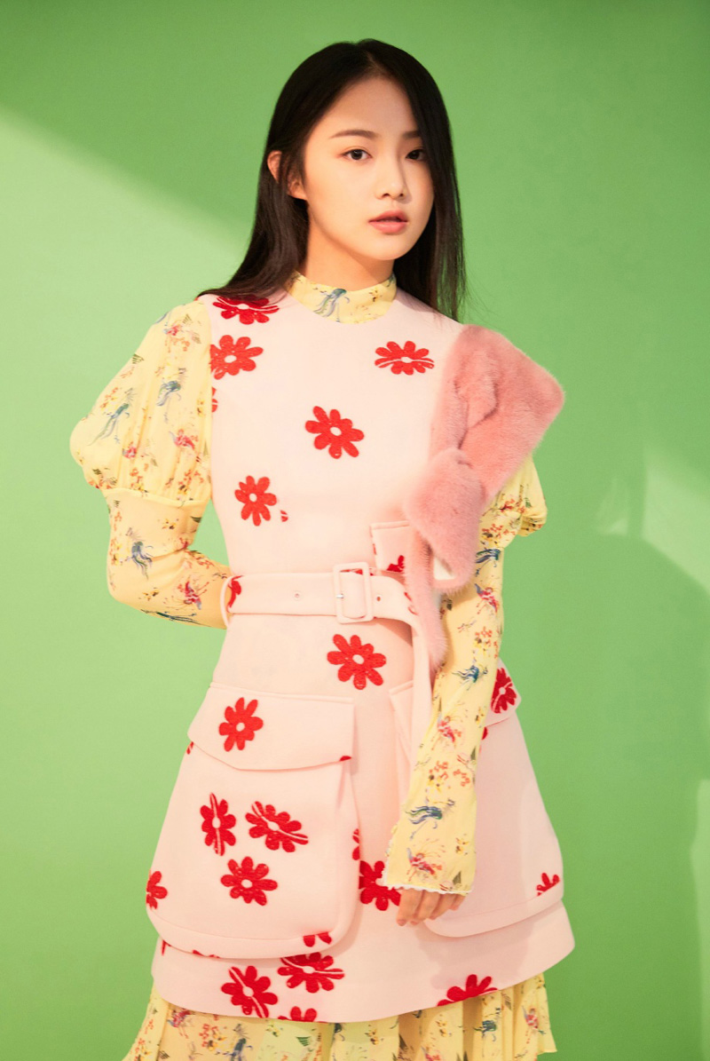 吴佳怡温柔甜美写真图片14
