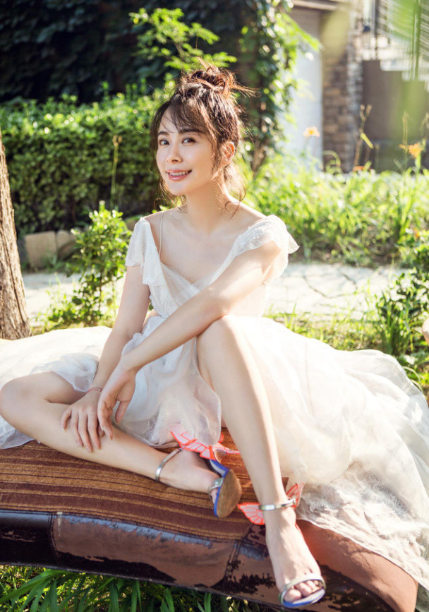 性感美女杨若兮妩媚优雅个性写真44