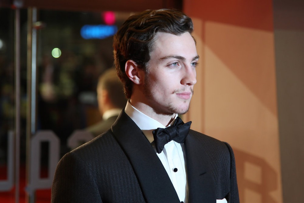 分享一组亚伦·泰勒-约翰逊图片给大家,图中的明星图片壁纸会点缀你的