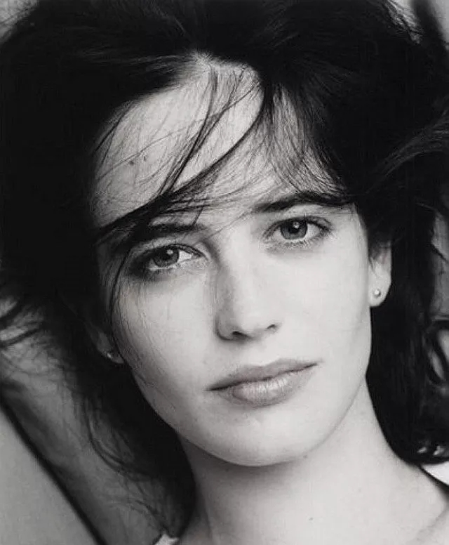 伊娃格林性感黑白时尚写真大片99