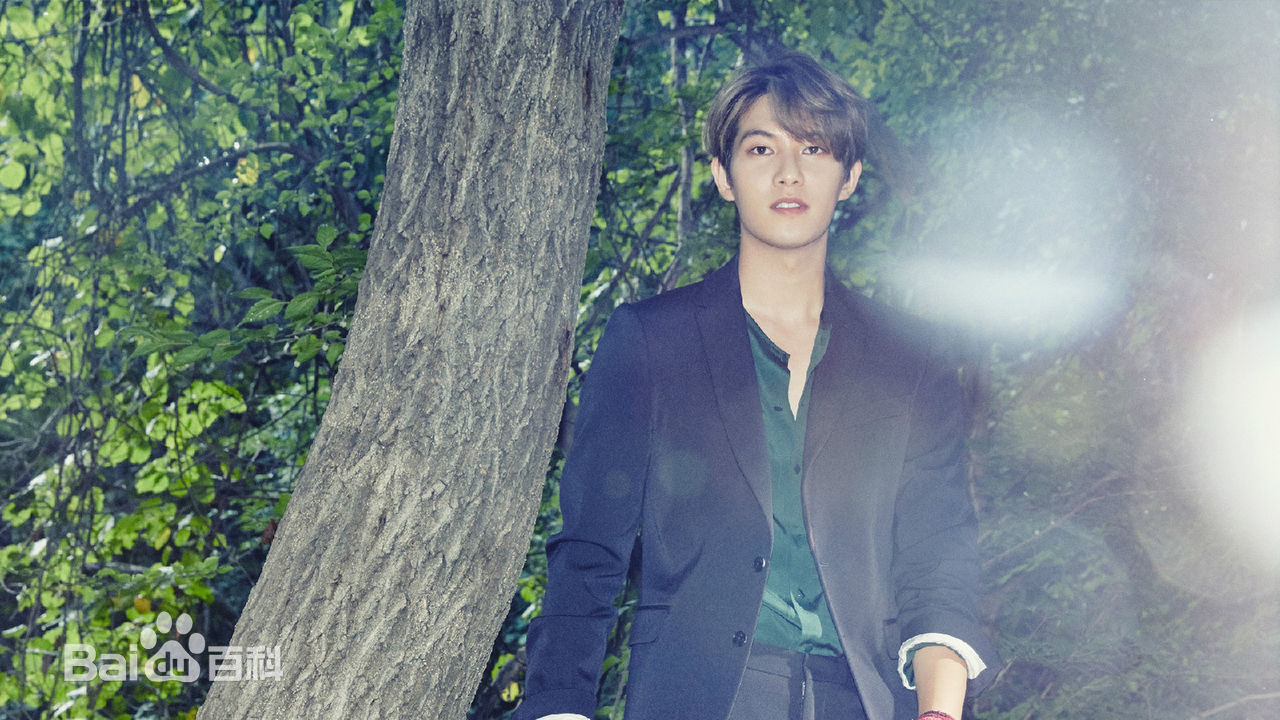 cnblue李宗泫画报写真男性魅力四散814