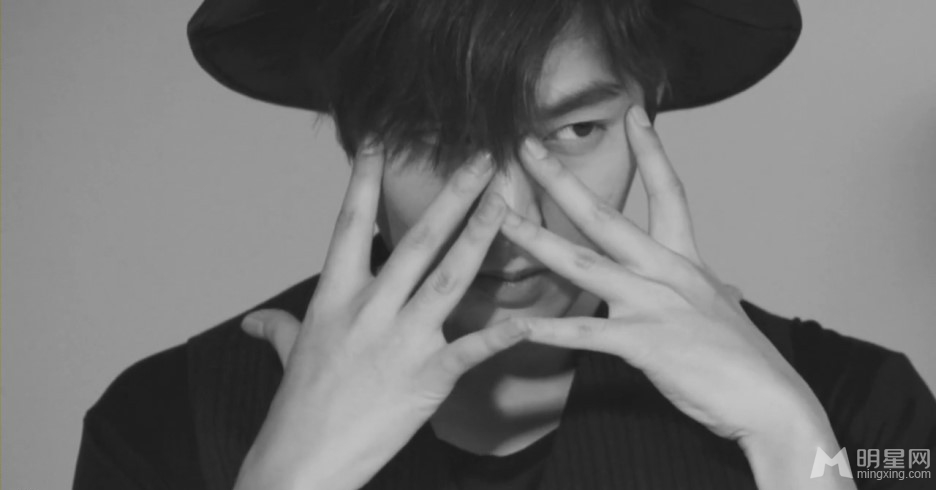 李敏镐杂志写真玩转黑白另类气场313