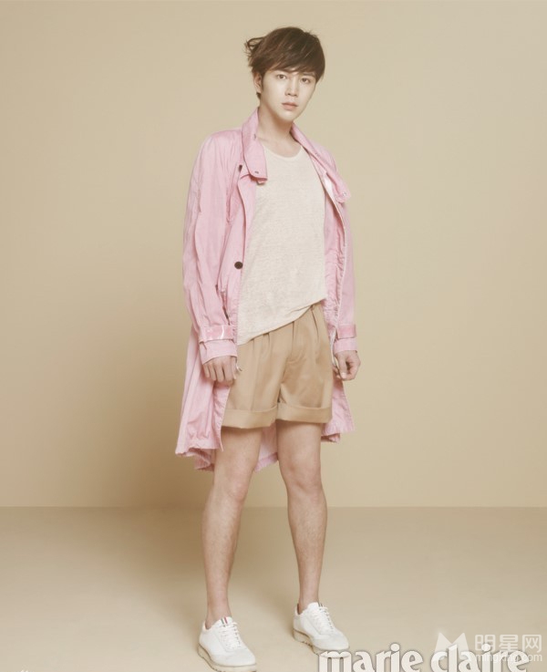 张根硕时尚写真春日暖男展魅力张根硕图片912