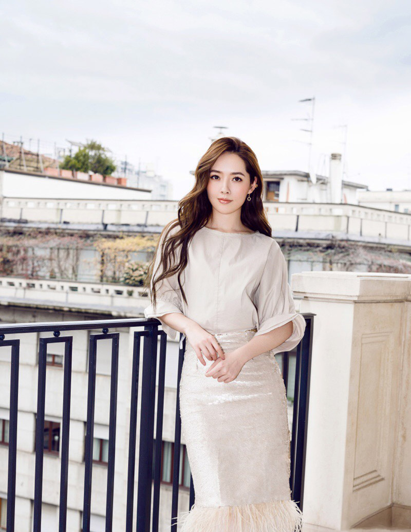 郭碧婷优雅迷人街拍图片14