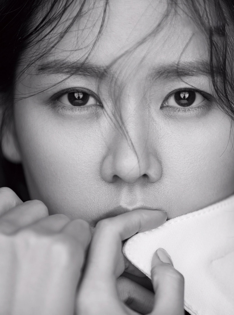 孙艺珍性感优雅时尚杂志封面大片14