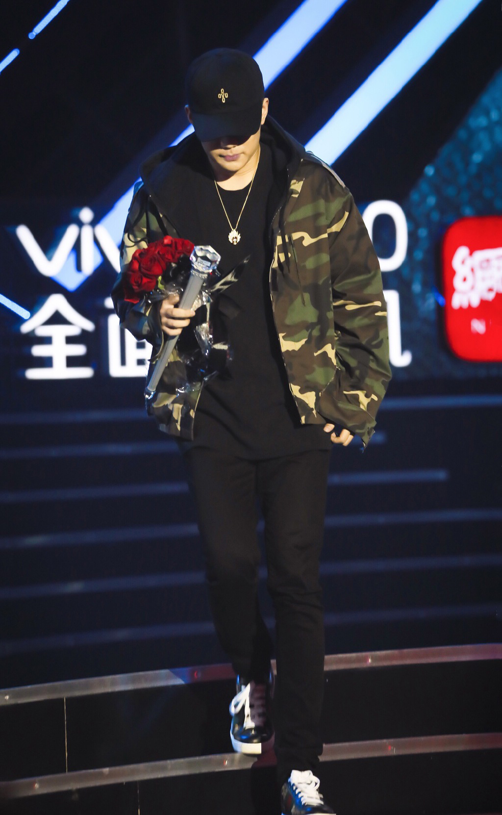 pgone万磁王帅气图片56