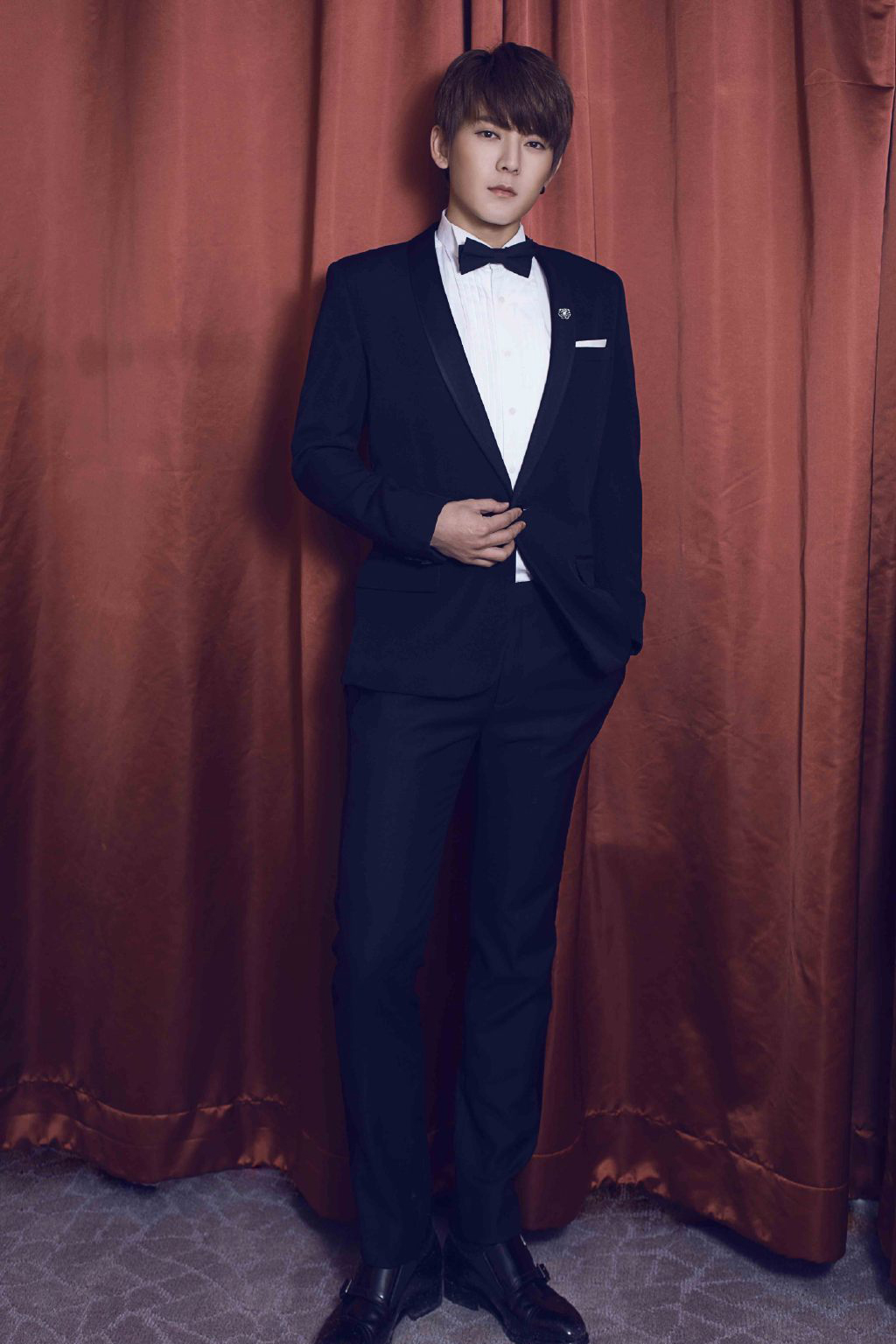 陈翔西装帅气写真高清图片35