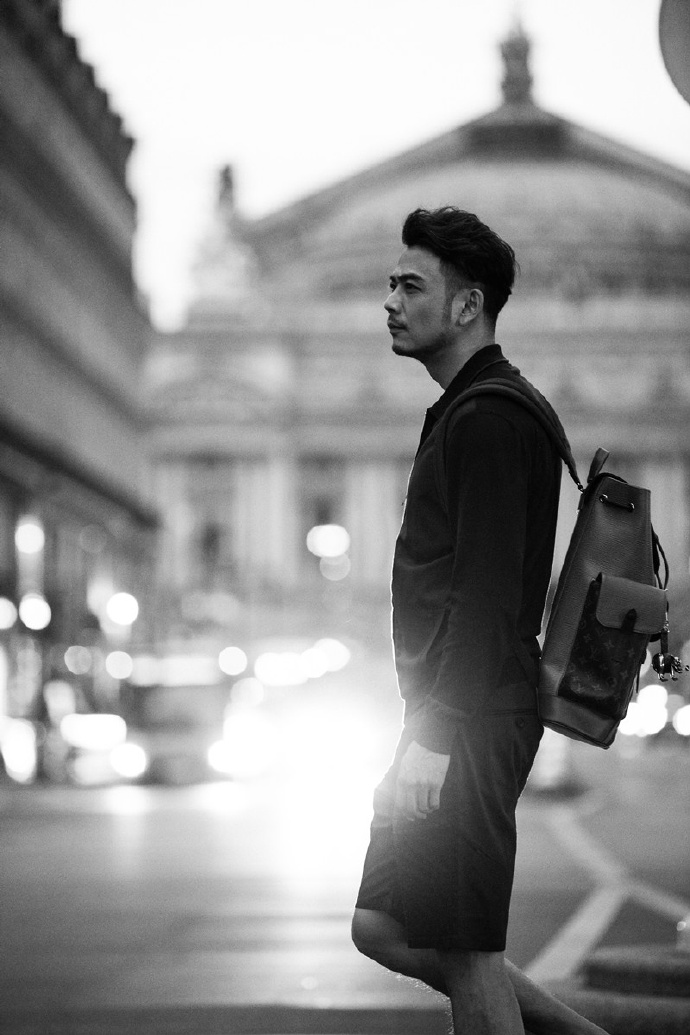 杨烁外国街拍图片轻熟摩登范56