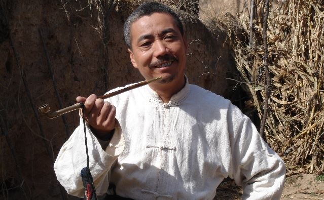 简介:范明《双枪李向阳》剧照图片,分享一组范明图片给大家,图中的