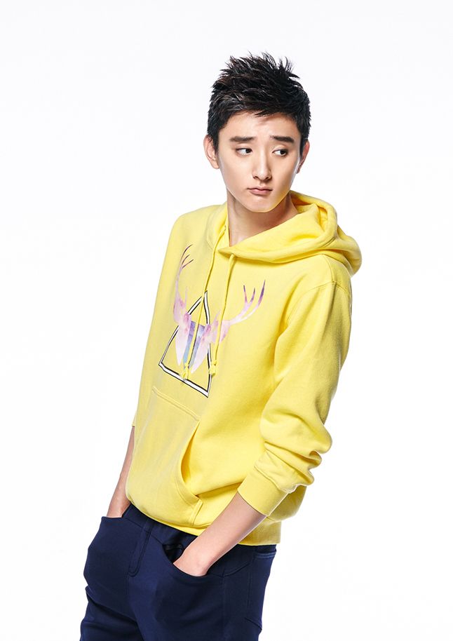 于小彤运动式滑板少年写真图片44