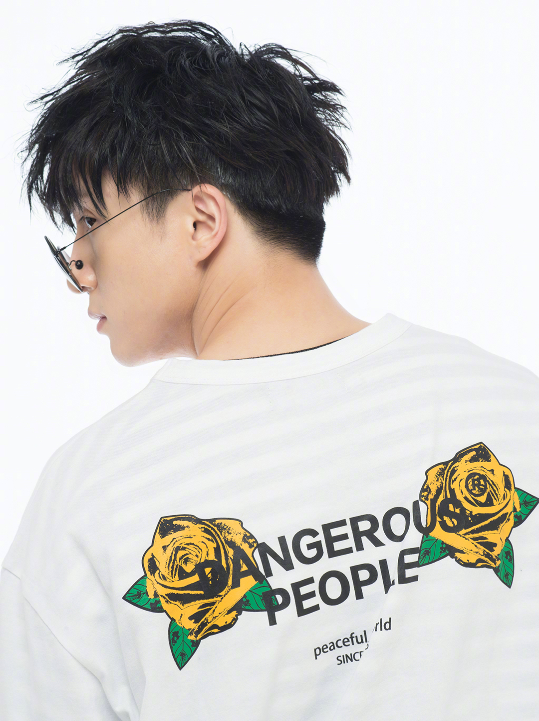 薛之谦最新初秋写真帅气图片99