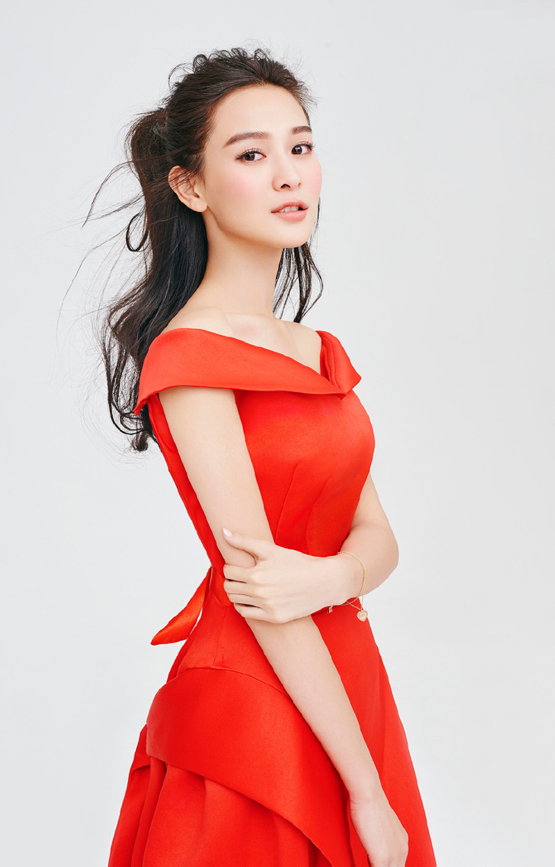 海铃一字肩礼服性感迷人写真图片58