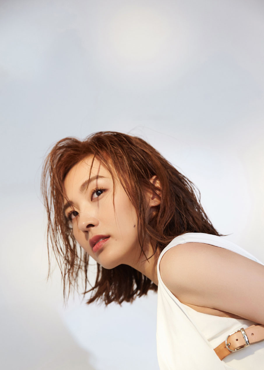 郑罗茜性感曼妙时尚写真图片18