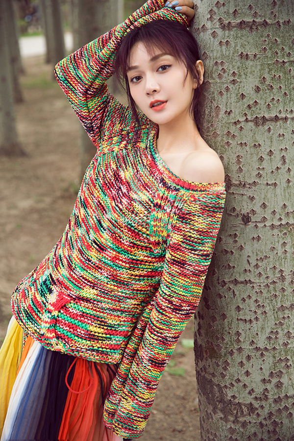 潘之琳露肩性感写真图片34