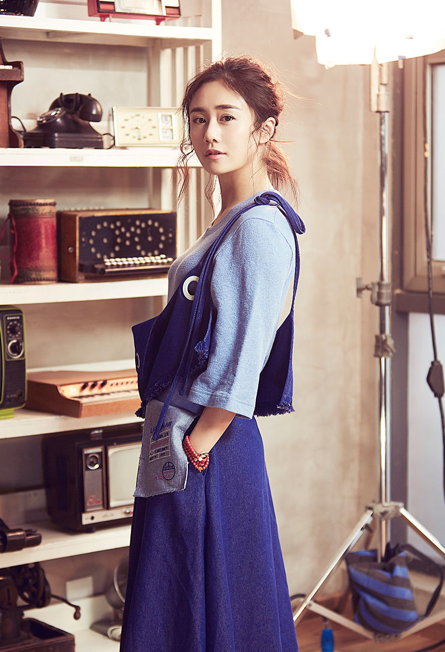 > 刘芸百变风格时尚杂志写真高清图片(6/6)