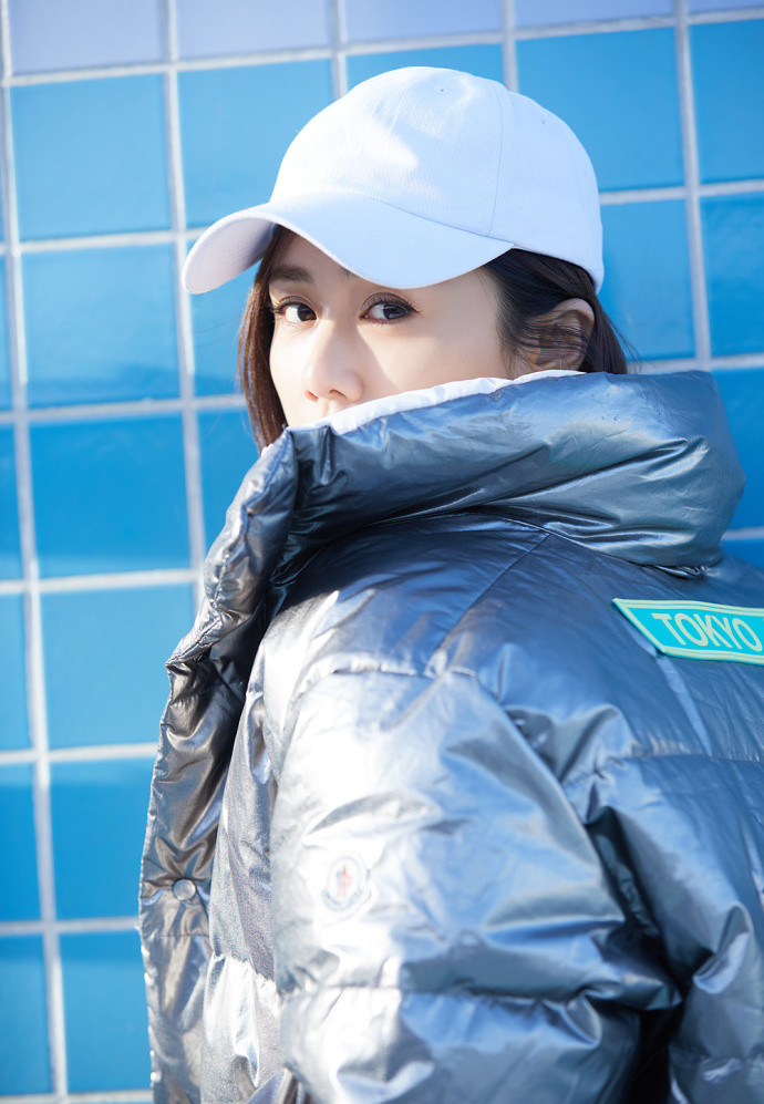 刘芸最新冬日街拍唯美性感写真图片36