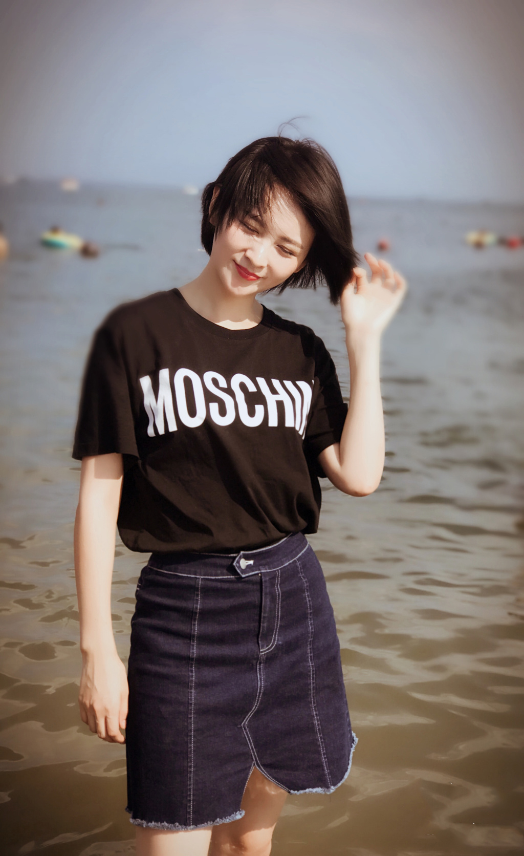 邓莎短袖牛仔裙海岸清爽写真图片25