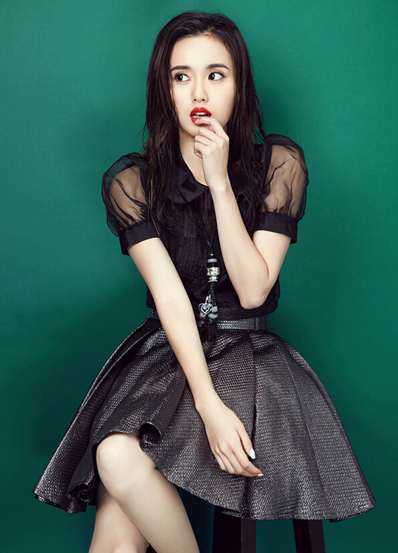 江铠同魅惑红唇性感写真高清图片16