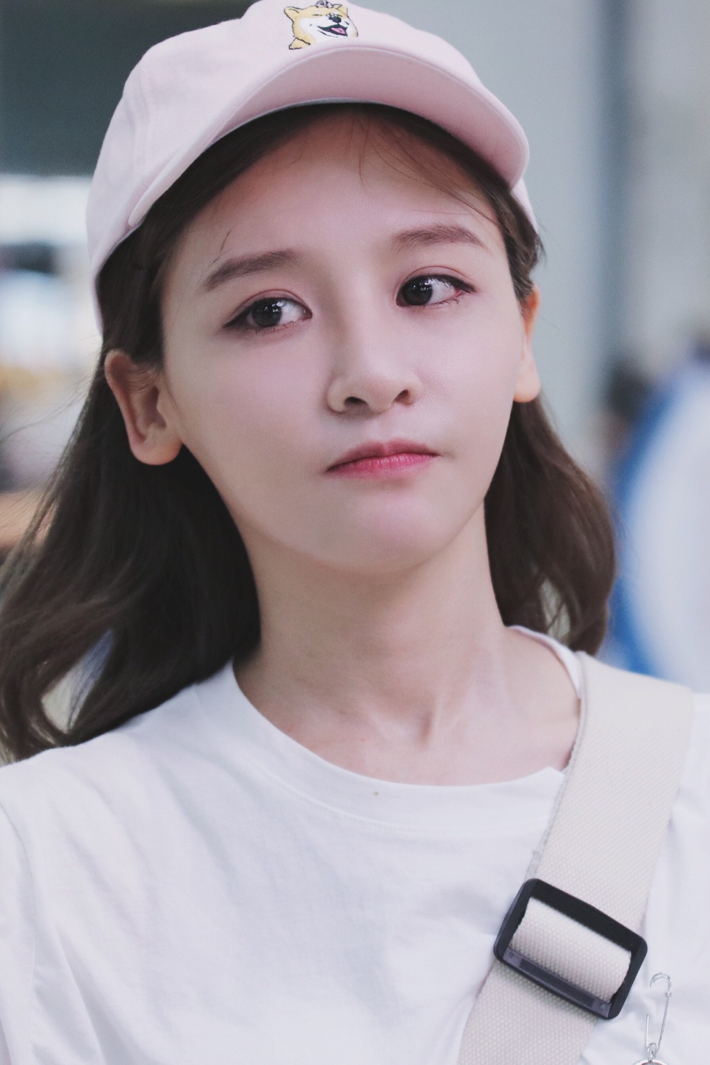 曾艳芬短袖热裤清凉街拍写真19