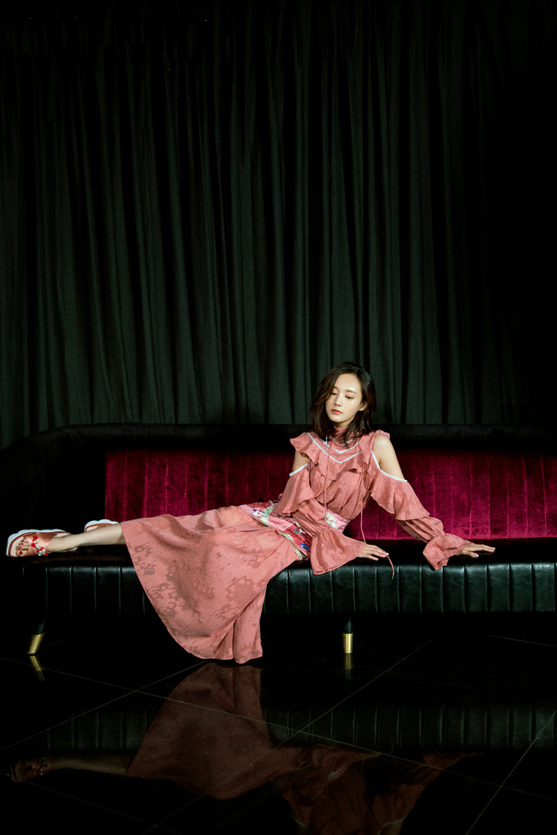 李一桐时尚写真图片57