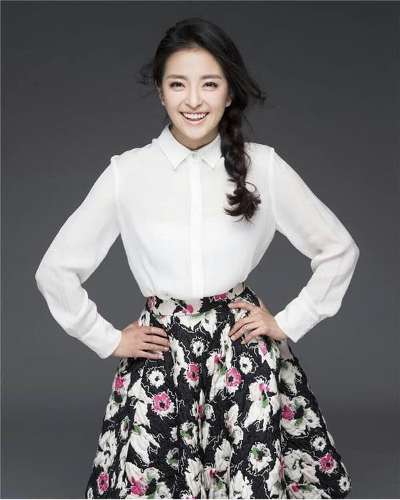 种丹妮优雅知性高清写真图片1515