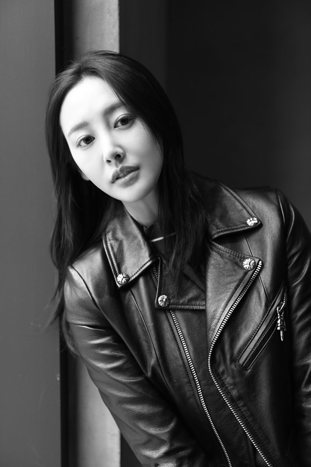 李纯黑色系质感写真高清图片56