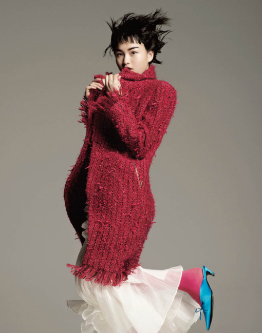 简介:谢欣秋季时装写真高清图片,分享一组谢欣图片给大家,图中的明星