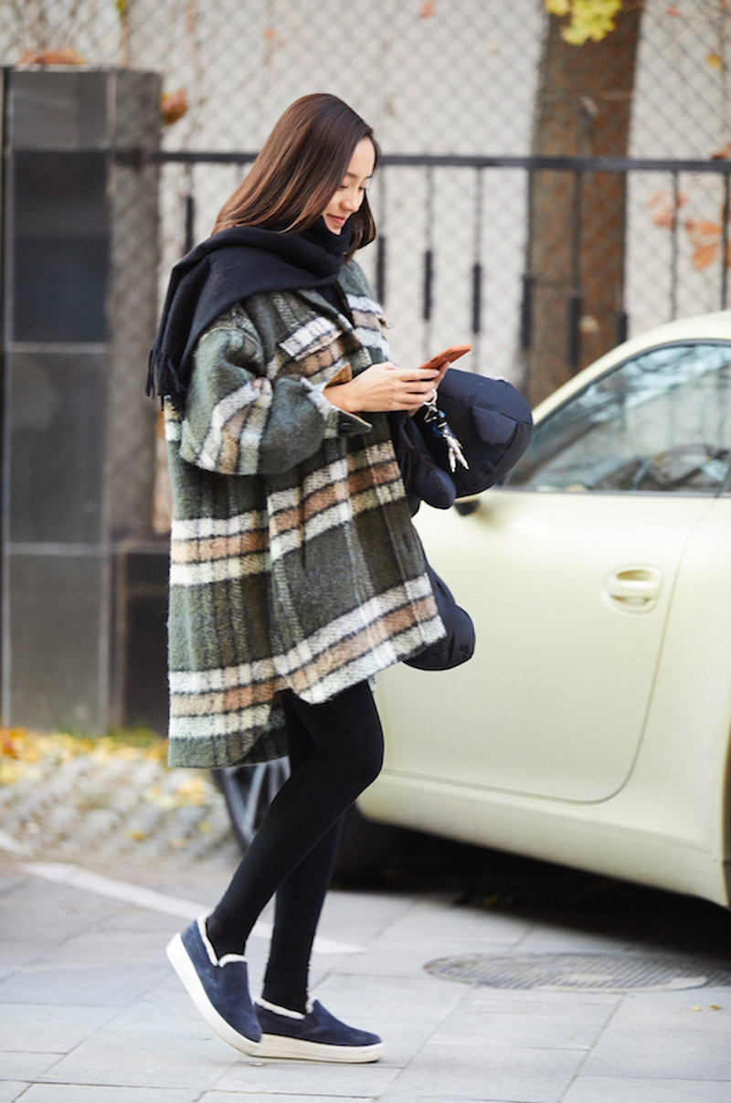 王智清新自然秋冬时尚街拍图片36