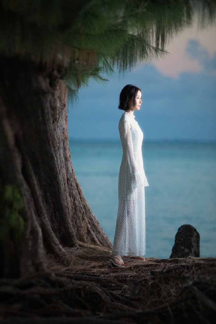 舒畅海边清凉性感写真图片16