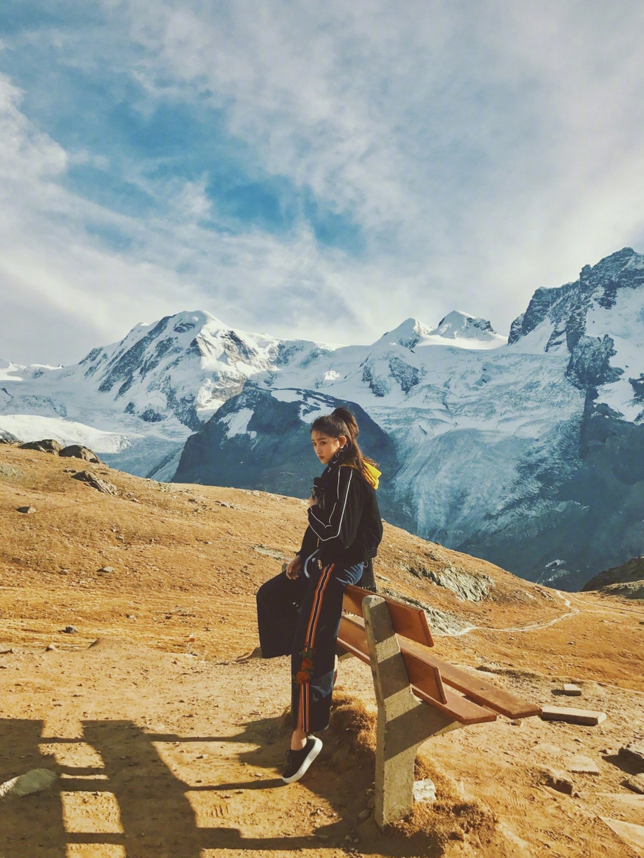 关晓彤雪山美照图片33