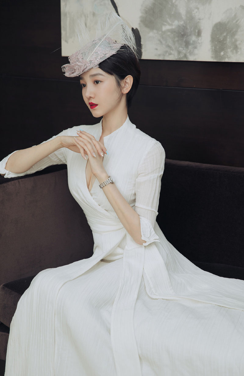 陈小纭性感深v礼服活动照图片35