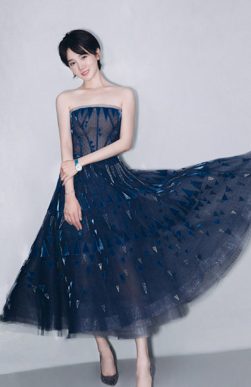 陈小纭清新淡雅活动照图片26