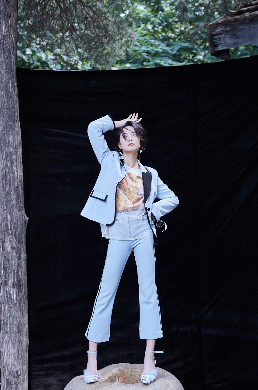 张雅钦干练写真图片56