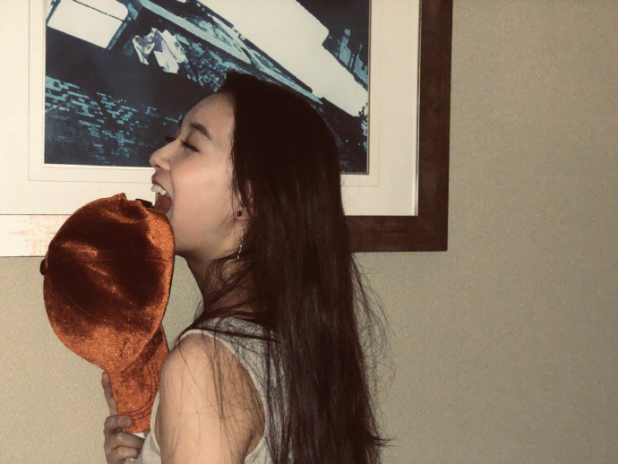 蒋依依俏皮可爱写真图片47