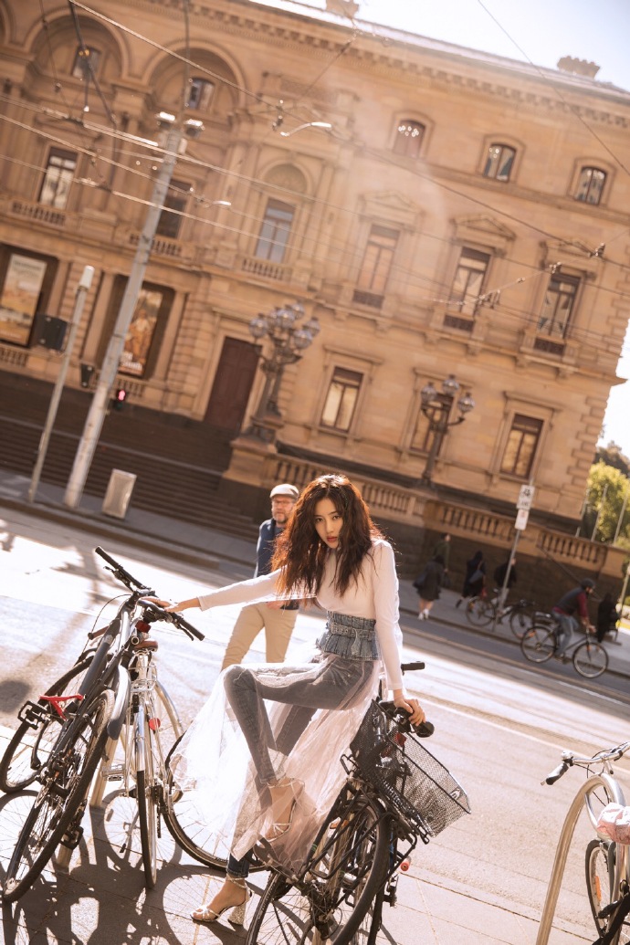 王梓薇清纯唯美户外写真图片59