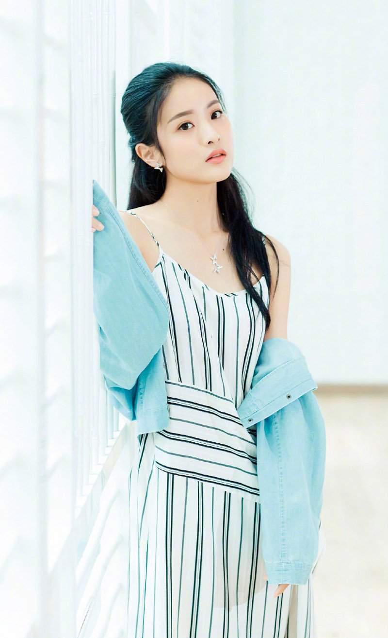 赖雨蒙清新灵动时尚写真图片56