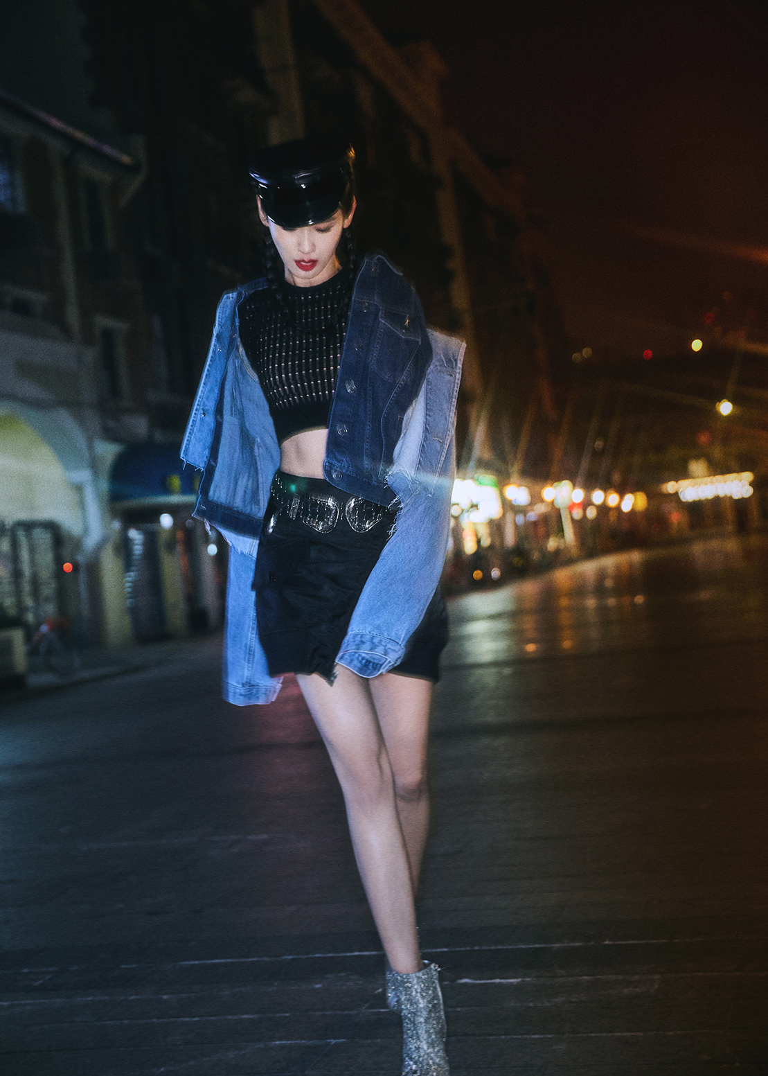 屈菁菁户外性感魅力写真图片17