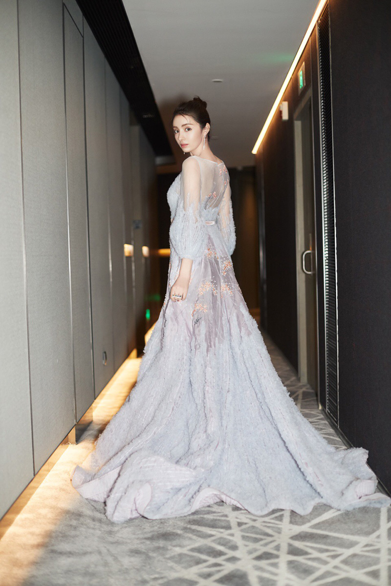 麦迪娜优雅秀丽活动写真图片15