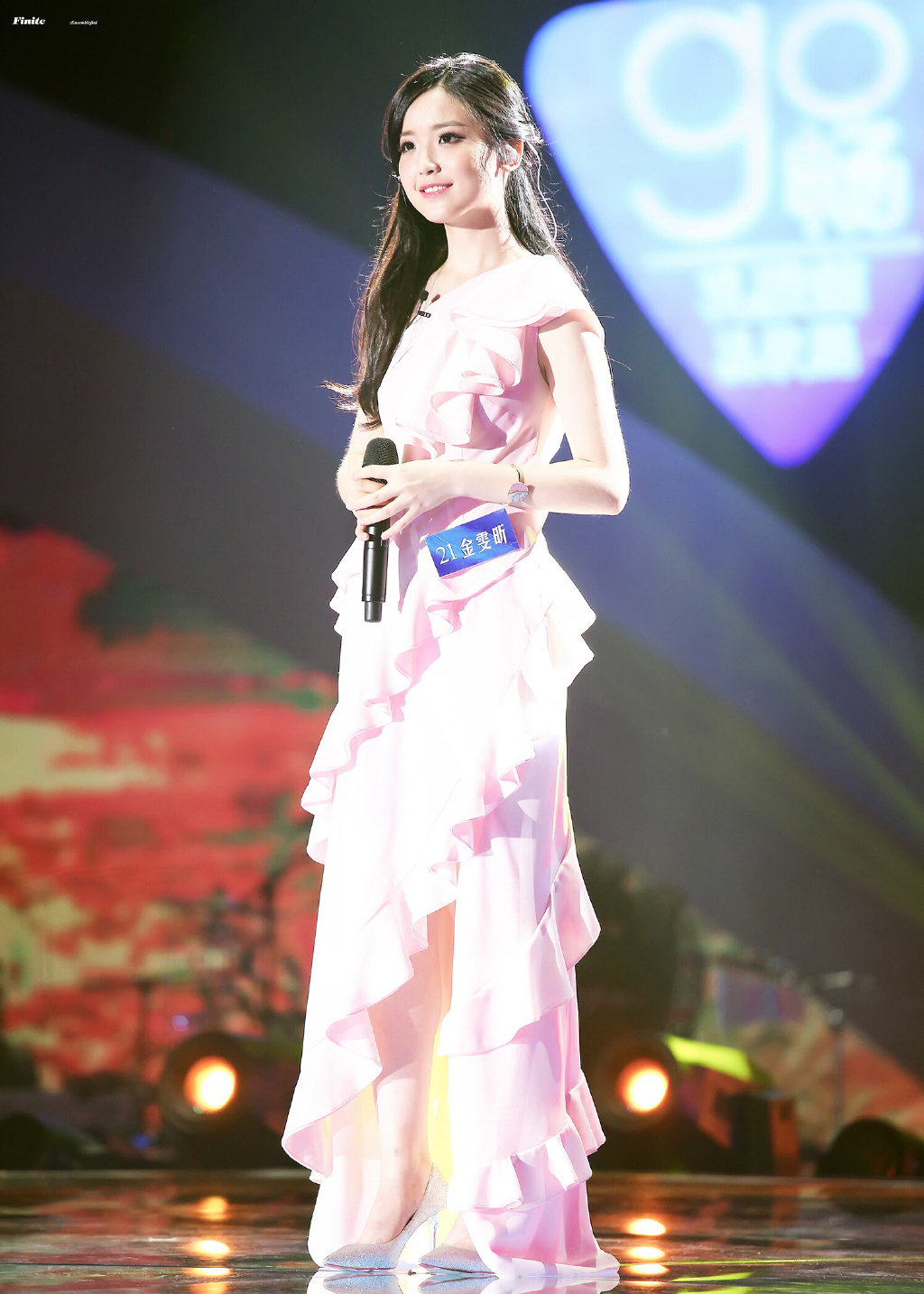 金雯昕性感活动照图片1313