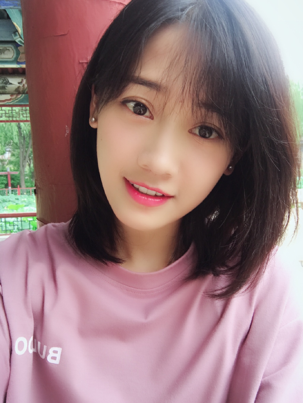 郑湫泓生活照图片1111