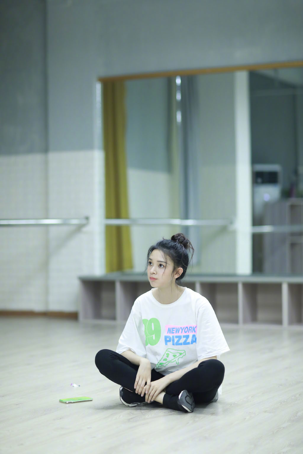 陈瑶甜美舞蹈训练照图片1113