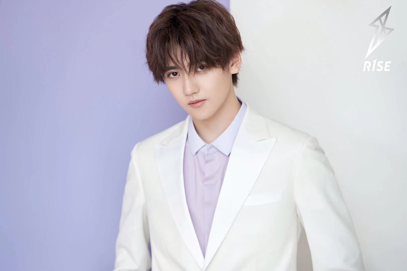 r1se焉栩嘉刘也帅气活动照图片67