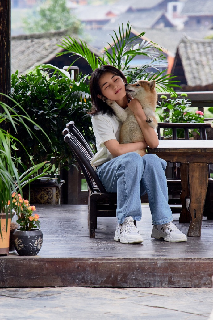 张子枫向往的生活可爱剧照图片28