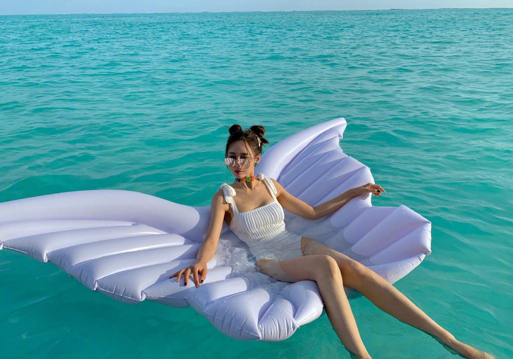 沈梦辰海边清新图片99