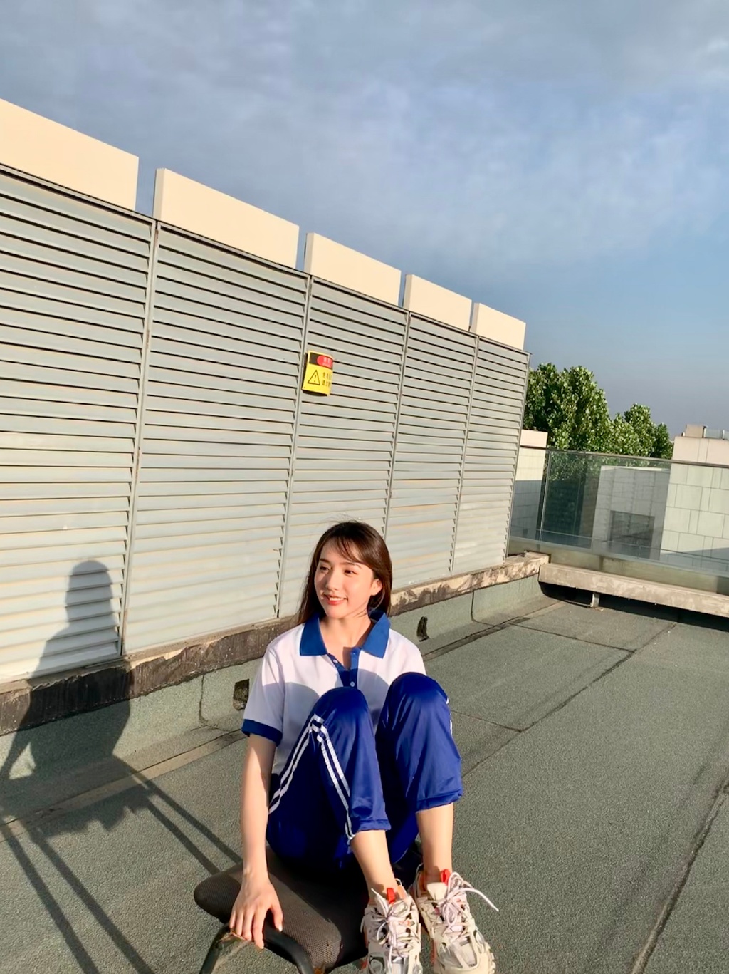 苏晓彤校园制服天台清纯性感图片39