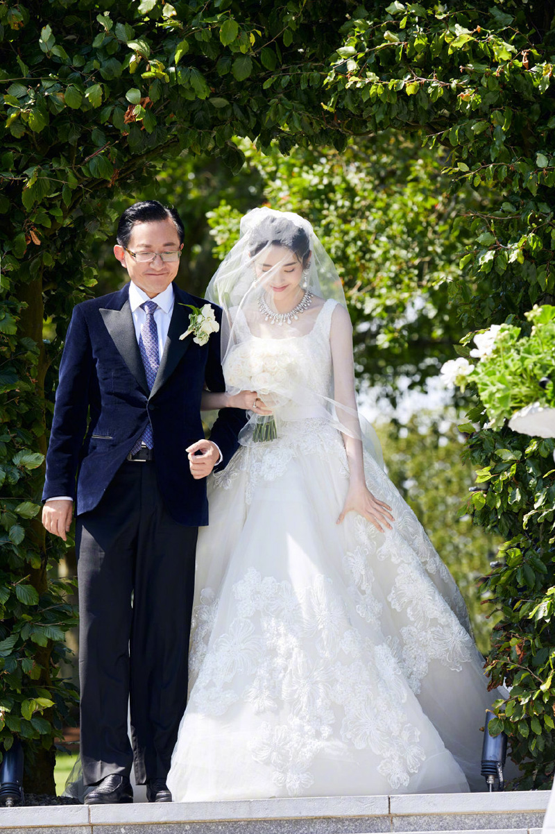 张若昀唐艺昕唯美浪漫婚礼图片29