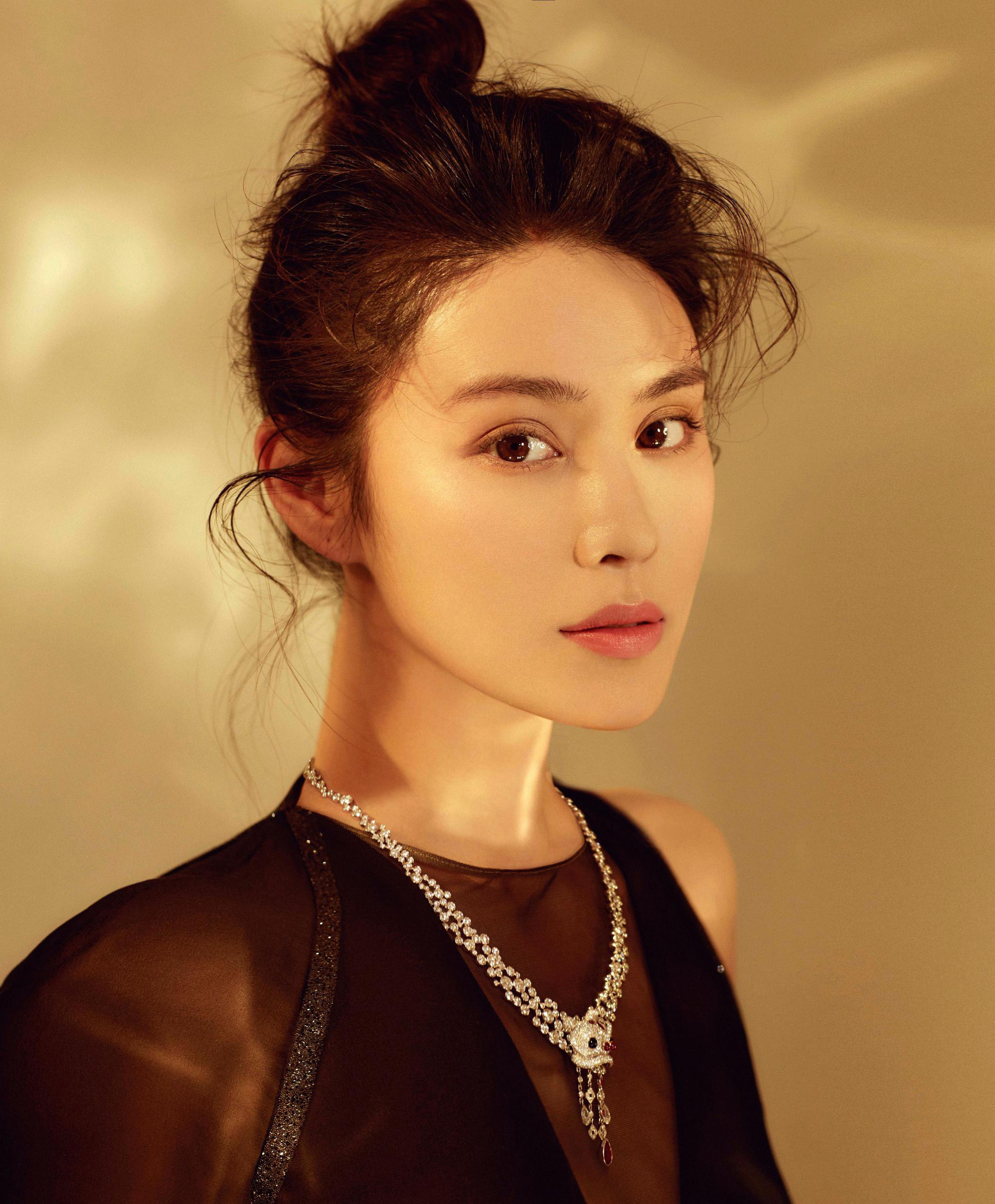 演员韩丹彤芭莎珠宝性感写真45