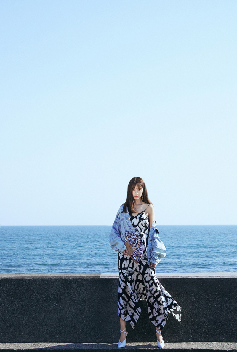 沈梦辰性感迷人海边写真图片33