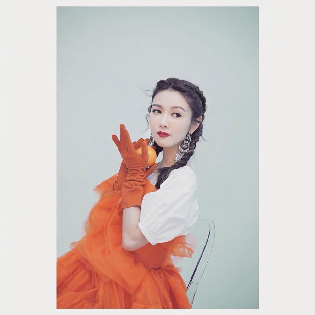 薛凯琪红裙性感写真图片37